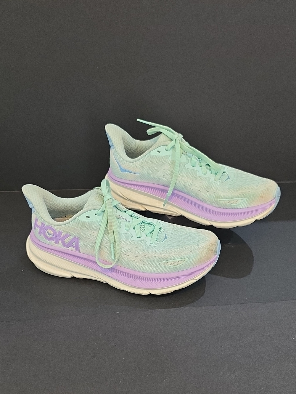 Hoka Clifton 9 Women's Mint Green and Lavender Running Shoes Size 6